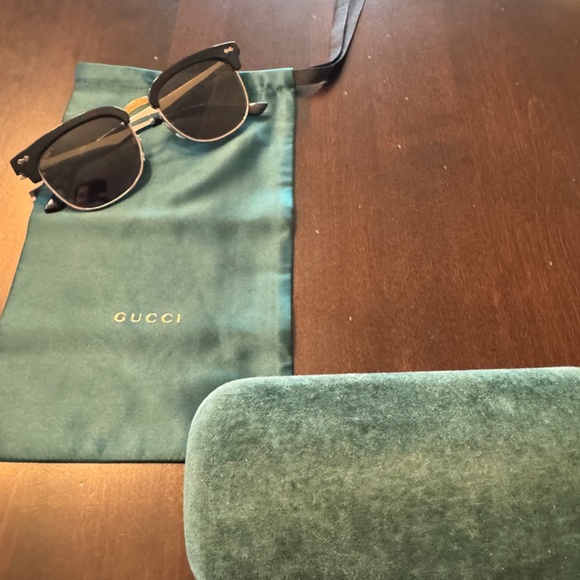 Gucci GG0051S Metal/Acetate Clubmasters- Black/Gold- W/ ORIGINAL DUST BAG & CASE - Picture 9 of 11